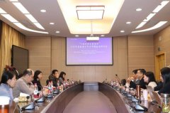 指平权”时代高校应系统化、规模化提拔学生写